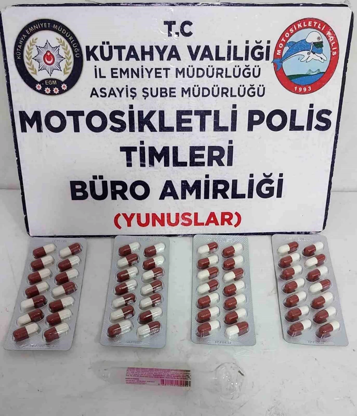 Kütahya’da Motosikletli Polis Timlerince Gara İsimli Kapsüller Ele Geçirildi