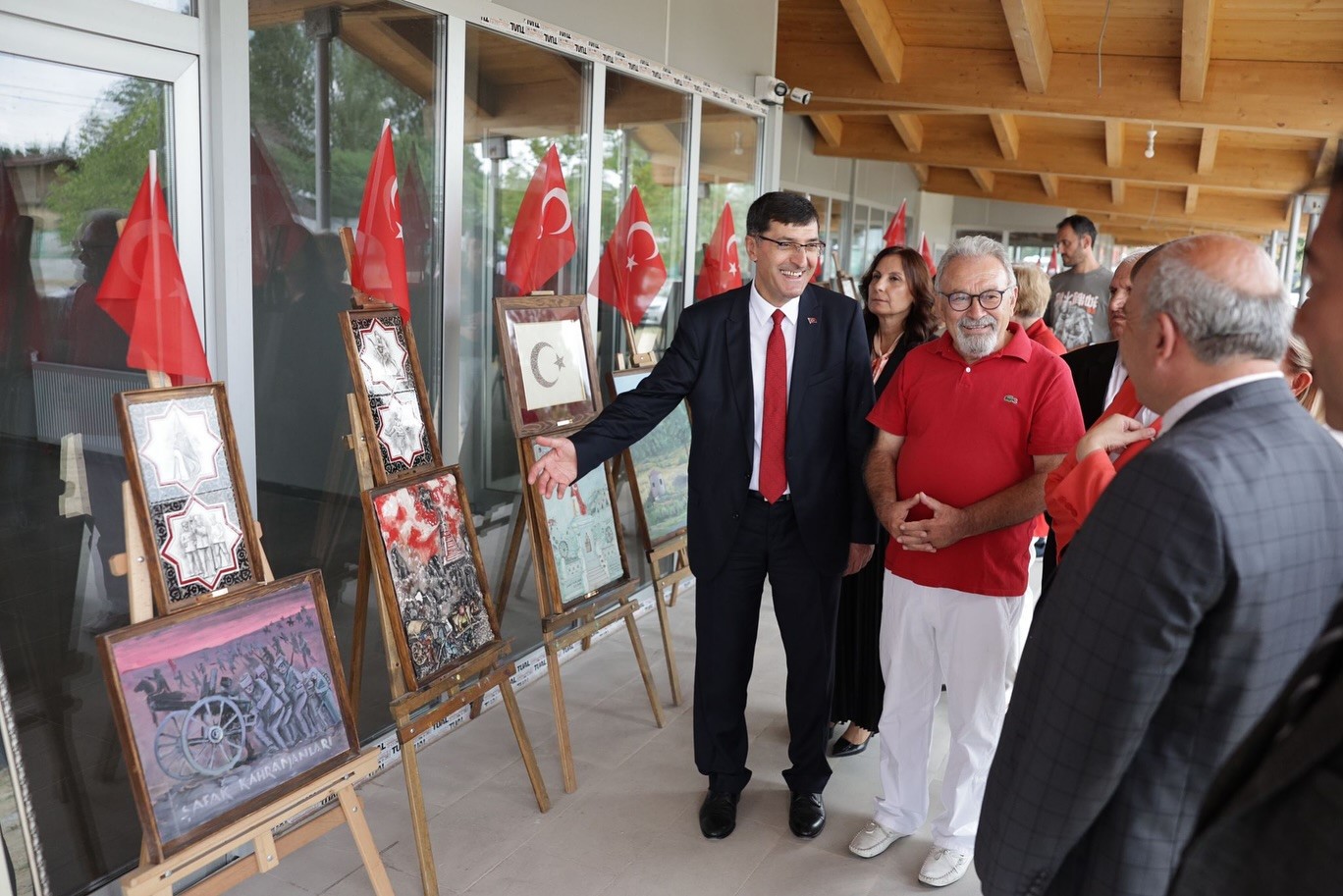 Kütahya Belediye Başkanı Kahveci, Zafer Bayramı’nda Diorama Müzesi’ni Ziyaret Etti